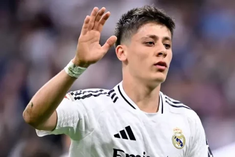 Гюлер вошел в тройку самых молодых игроков с 100 матчами за "Реал"