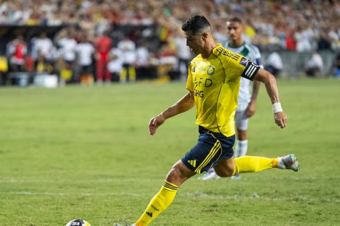 Ronaldu karyerası ərzində penaltidən 182 qol vurub