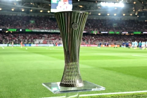 Лига Европы УЕФА: "Фенербахче" идет ва-банк, "Штутгарт" почти в 1/8 финала