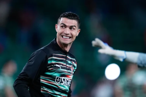 Ronaldu İspaniya klubunun 25 fazini aldı