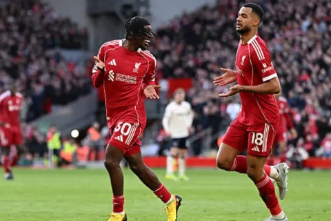 “Liverpul” “Vest Hem”i darmadağın edib