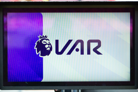 IFAB одобрил меры по борьбе с затяжкой времени в футболе и расширил полномочия VAR