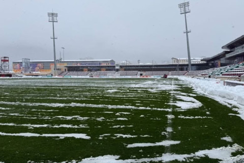“Qəbələ” stadionu qardan təmizlənib - FOTO/VİDEO