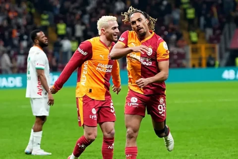 Türkiyə Superliqası: “Qalatasaray” və “Beşiktaş” qələbə qazanıblar