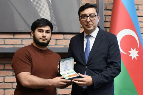 Fərid Qayıbov son iki ay ərzində beynəlxalq yarışlarda yüksək nəticələr əldə etmiş idmançılarla görüşüb