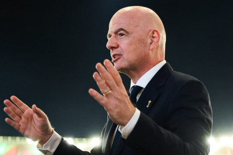 Президент ФИФА призвал удалять игроков, которые прикрывают рот во время конфликтов на поле