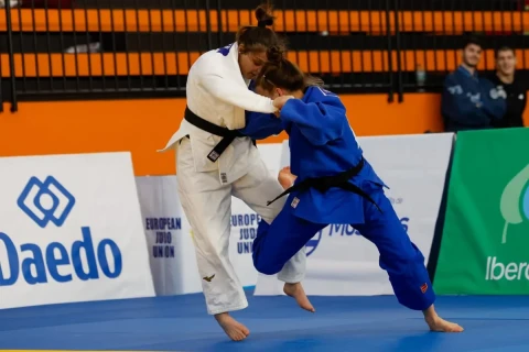 Вюсаля Гаджиева завоевала серебряную медаль на Кубке Европы по дзюдо среди молодежи - ФОТО