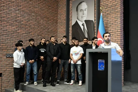 Fərid Qayıbov son iki ay ərzində beynəlxalq yarışlarda yüksək nəticələr əldə etmiş idmançılarla görüşüb