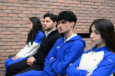 Fərid Qayıbov son iki ay ərzində beynəlxalq yarışlarda yüksək nəticələr əldə etmiş idmançılarla görüşüb