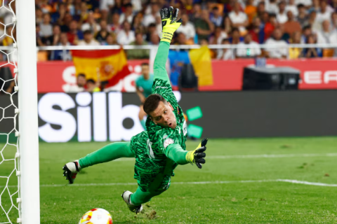 Voyçex Şesninin oğlu “Barselona”nın məşqində - VİDEO