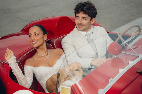 Şarl Lekler toyundan şəkillər paylaşıb