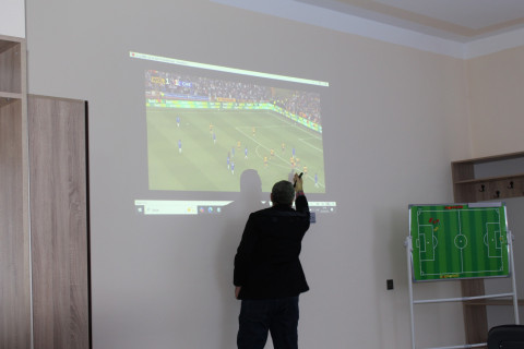 AFFA Hakimlər Komitəsi “Karvan-Yevlax”ın məşqçi və futbolçu heyəti üçün seminar təşkil edib - FOTO