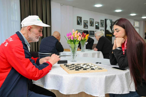 “İdman həftəsi” çərçivəsində ahıl şəxslər üçün dama yarışı keçirilib - FOTO