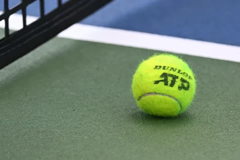 ATP отменила два "челленджера" в ОАЭ и предложила игрокам самим оплатить билеты из Омана - ФОТО
