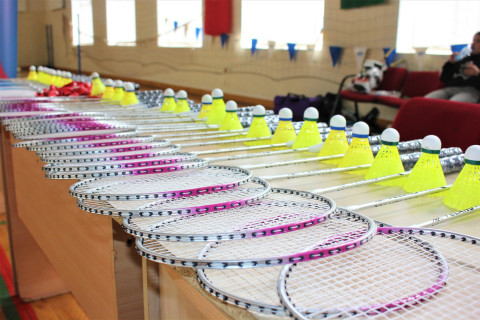 В Гяндже провели занятия по бадминтону для школьников