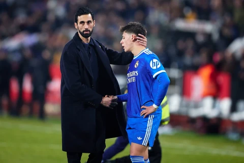 İspaniya KİV: “Real Madrid” futbolçularının Alvaro Arbeloaya inamı yoxdur