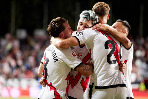 "Райо Вальекано" разгромил "Реал Овьедо" в матче Ла Лиги