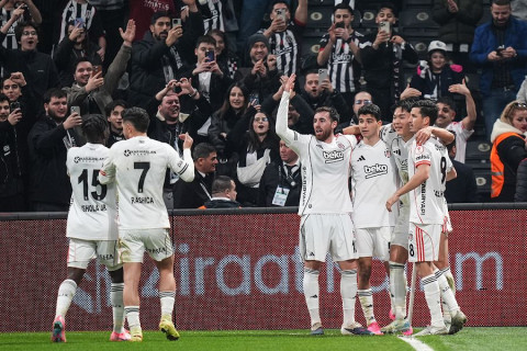 "Бешикташ" и "Фенербахче" вышли в плей-офф Кубка Турции