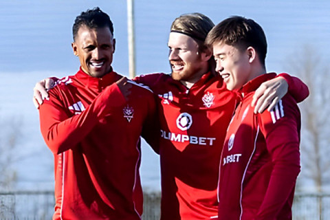 39 yaşlı Nani məşqdə hamını heyran qoydu - VİDEO