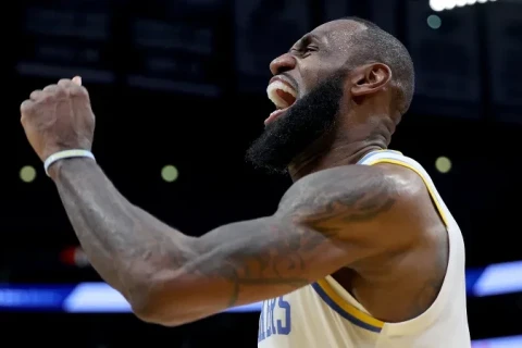 Lebron Ceyms NBA-nın 37 illik rekordunu qırdı - VİDEO