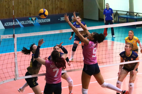 Qadın voleybolçular arasında Yüksək Liqada 16-cı turun son iki matçı baş tutacaq
