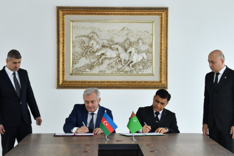 Азербайджан и Туркменистан подписали меморандум о сотрудничестве в конном спорте