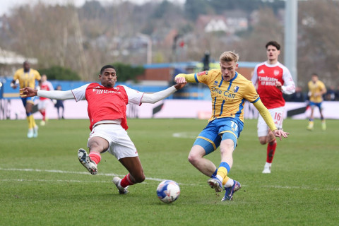 "Арсенал" обыграл "Мэнсфилд Таун"