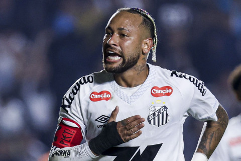 Neymarın aşpazı braziliyalıya qarşı əmək müqaviləsini pozduğuna görə iddia qaldırıb