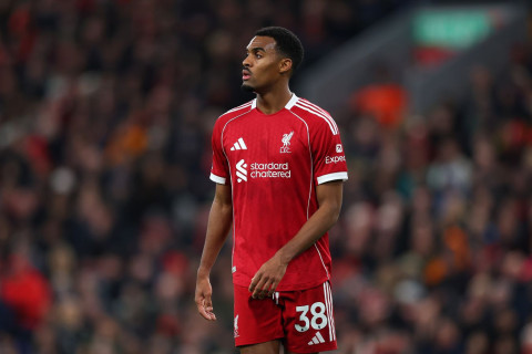 Rayan Qravenberx “Liverpul”la yeni müqavilə imzalayıb