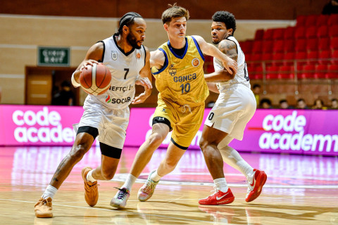 Азербайджанская баскетбольная лига: "Нефтчи" одолел "Гянджу" - ОБНОВЛЕНО