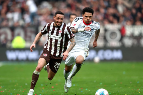 Bundesliqa: “Sankt-Pauli” və “Ayntraxt”dan qolsuz bərabərlik