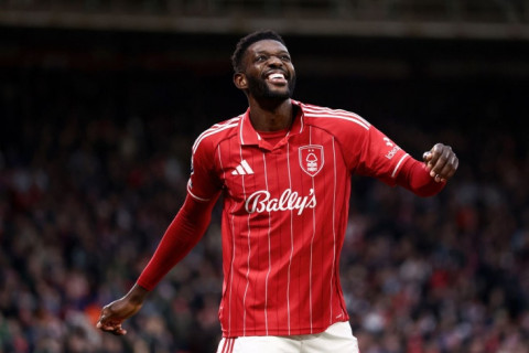 “Mançester Yunayted” 50 milyonluq oyuçu ilə maraqlanır