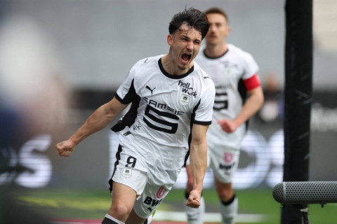 Liqa 1: “Renn”dən möhtəşəm seriya; Frank Heys köhnə komandasını darmadağın etdi - YENİLƏNİR