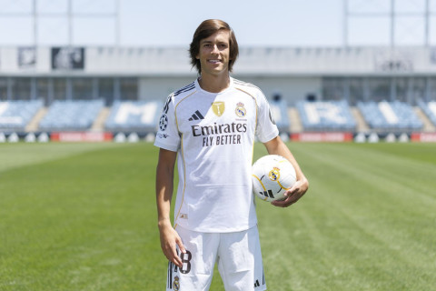 Alvaro Karreras zədə səbəbindən “Real Madrid”in “Mançester Siti” ilə oyununu buraxacaq