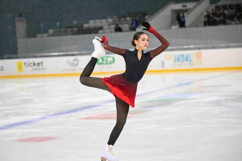 Музыка, лёд и тонкие движения: шоу фигурного катания в Баку - ФОТО/ВИДЕО