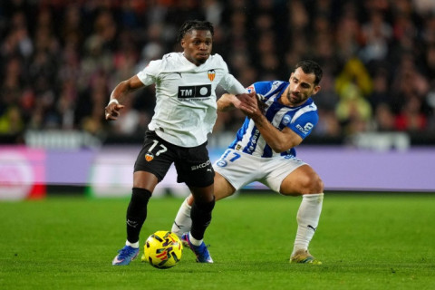 "Валенсия" победила "Алавес", забив в компенсированное время - ОБНОВЛЕНО - ВИДЕО