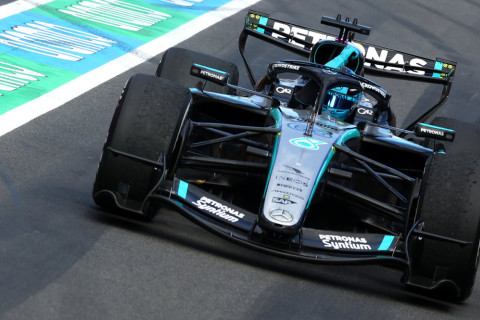 В "Мерседесе" могли намеренно скрыть истинную скорость в Австралии - СМИ