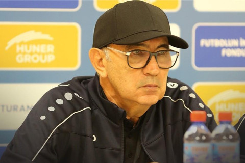 Курбан Бердыев: "Каждый раз на пресс-конференциях говорю одно и то же"