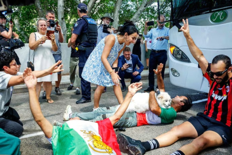 Avstraliyada sığınacaq dramı: İranlı futbolçulara görə etiraz aksiyası - VİDEO