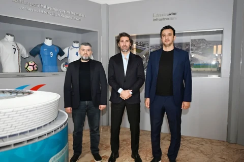 UEFA eksperti Julien Eskude Bakıda gənclər futbolunun inkişafını müzakirə edib