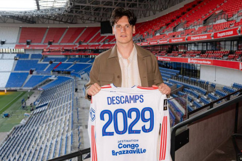 Qapıçı Remi Deskamp “Lion”la müqaviləsini uzadıb