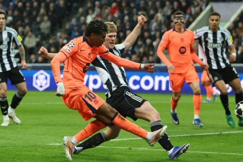 "Барселона" забила на 6-й добавленной минуте и вырвала ничью в матче с "Ньюкаслом" - ВИДЕО