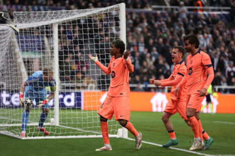 Болельщик "Барселоны" перепутал стадионы и попал на матч третьего дивизиона Англии