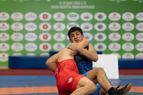 Güləş üzrə Azərbaycan çempionatında daha 7 çəkidə finalçılar müəyyənləşib