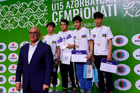 Güləş üzrə Azərbaycan çempionatında 6 çəkidə medalçılar müəyyənləşib