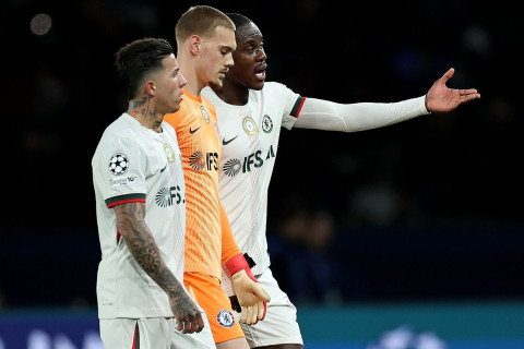 Клубы АПЛ остались без побед в 1/8 ЛЧ