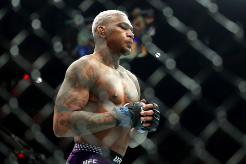 Непобежденный боец UFC ответил Гарри на заявление о бое с Махачевым