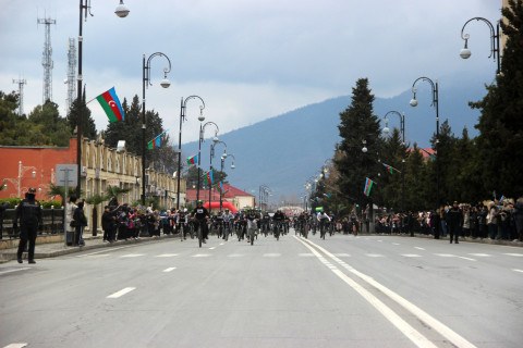 Школьники Балакяна выиграли велогонку