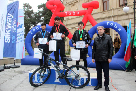 Школьники Балакяна выиграли велогонку