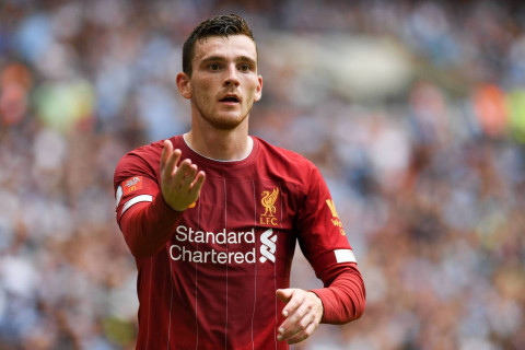 Robertsona maraq artıb: “Tottenhem” və Çempionşip komandası izləyir